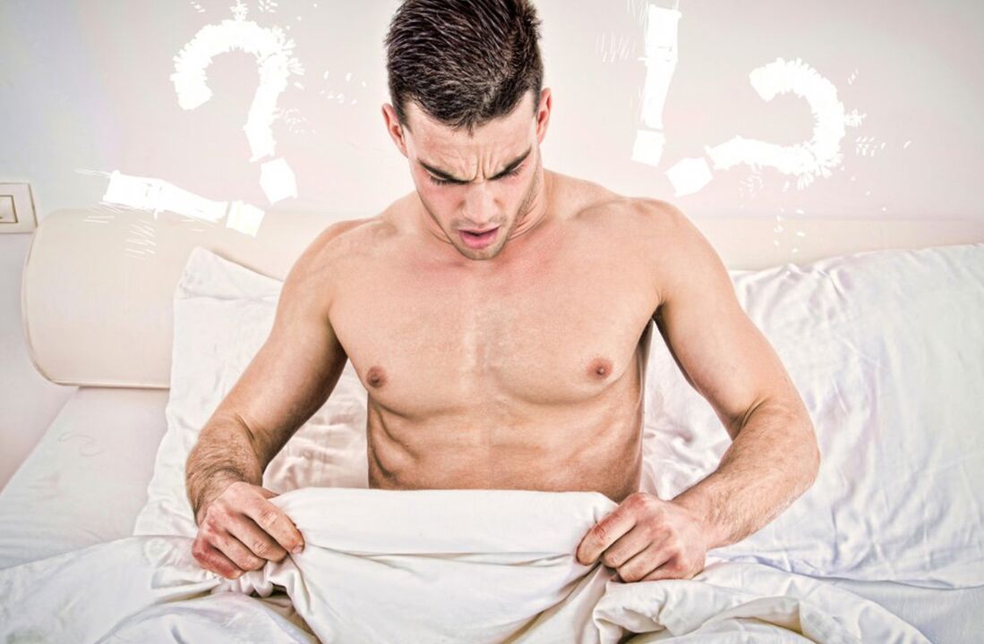 Un hombre no está satisfecho con el tamaño de su pene.